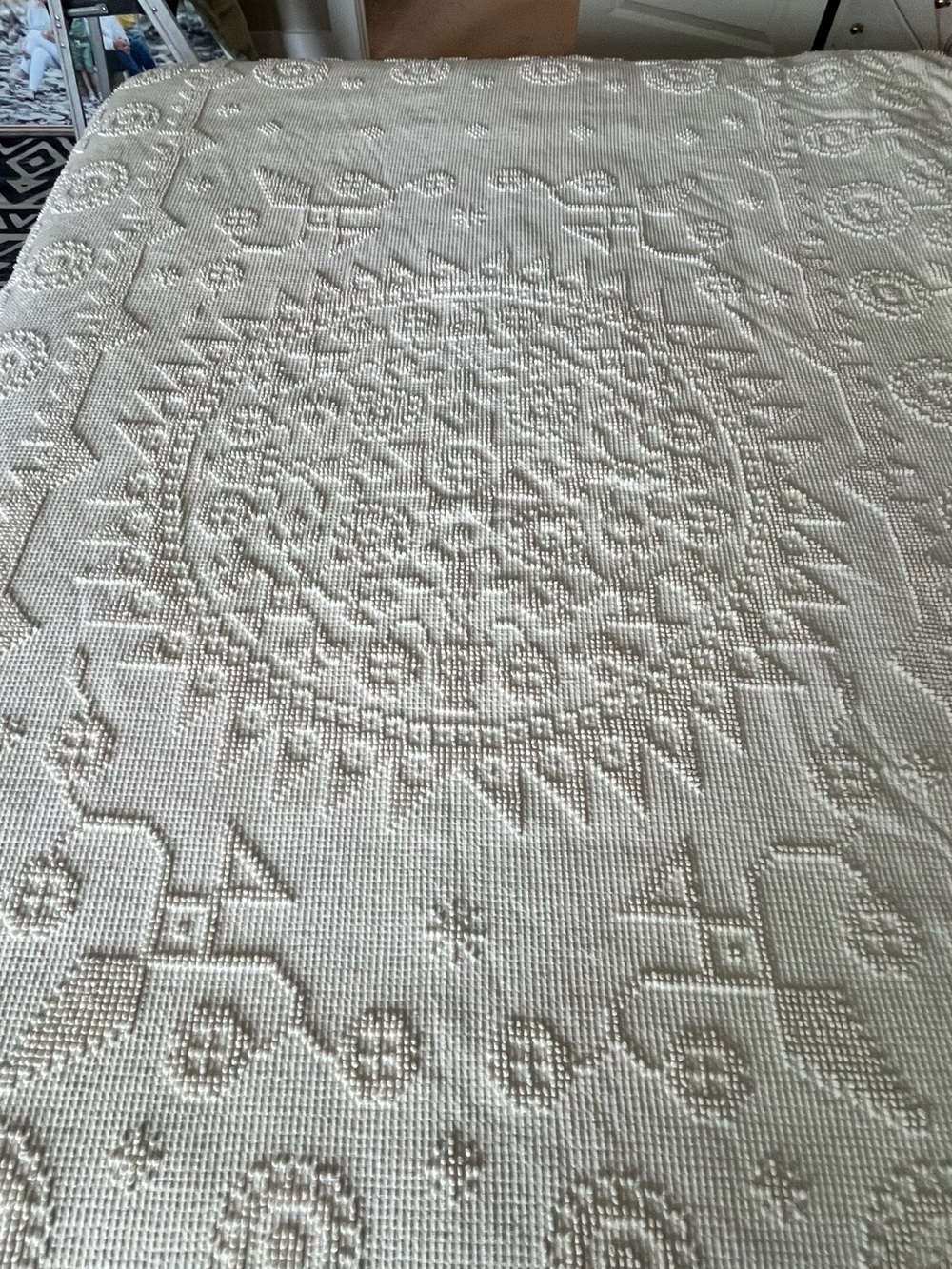 Morgan-Jones Minuet Cotton Chenille Twin/Full Bedspread Size 70” x 105” in Ivory - Picture 2 of 10